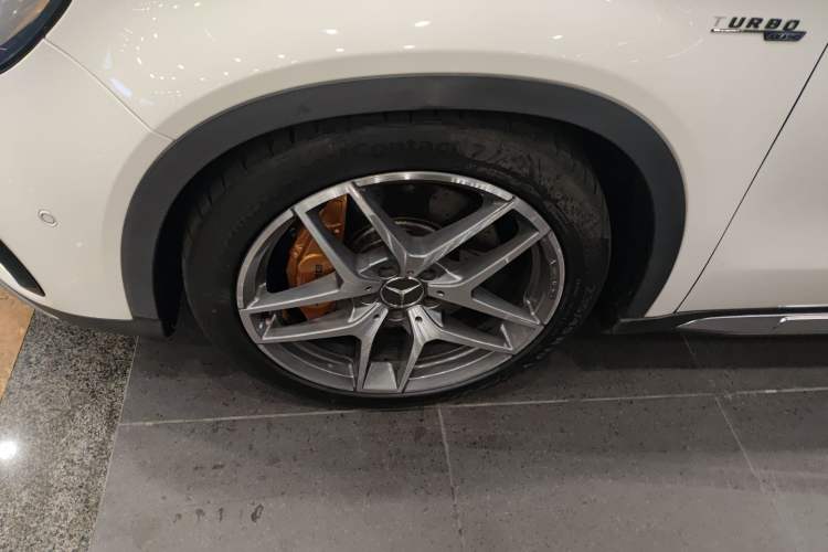 Used Mercedes-Benz GLA AMG 2017 Facelifted AMG GLA 45 4MATIC Left Front Wheel Hub