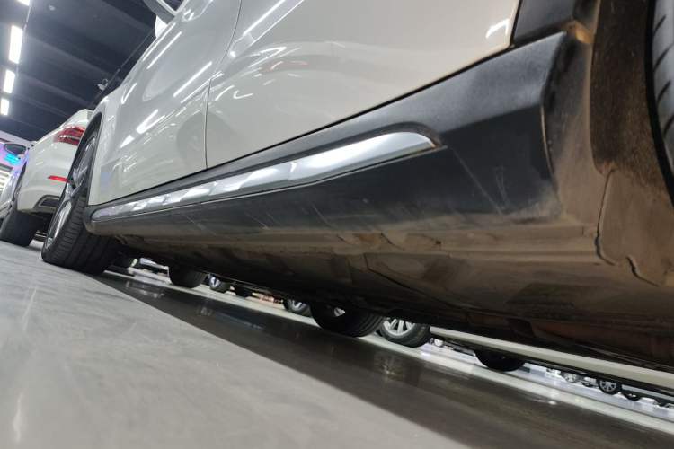 Used Mercedes-Benz GLA AMG 2017 Facelifted AMG GLA 45 4MATIC Left Side Sill