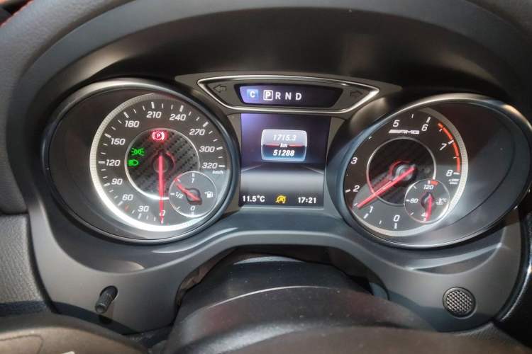 Used Mercedes-Benz GLA AMG 2017 Facelifted AMG GLA 45 4MATIC Odometer Close Up