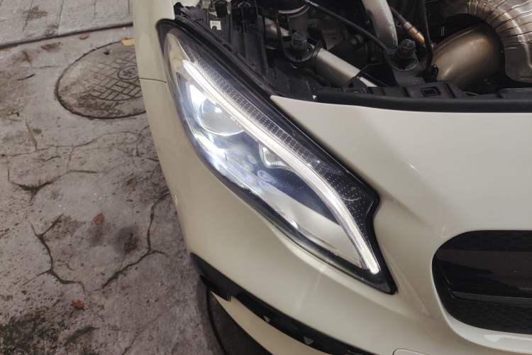 Used Mercedes-Benz GLA AMG 2017 Facelifted AMG GLA 45 4MATIC Right Front Headlight