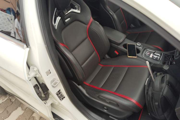 Used Mercedes-Benz GLA AMG 2017 Facelifted AMG GLA 45 4MATIC Right Front Seat