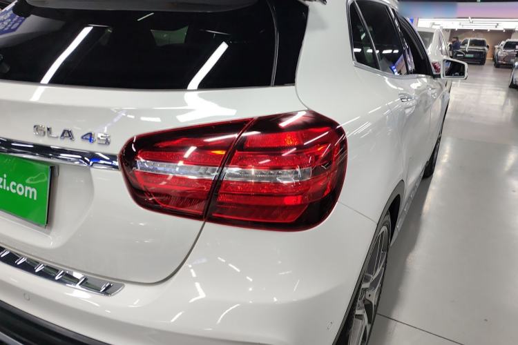 Used Mercedes-Benz GLA AMG 2017 Facelifted AMG GLA 45 4MATIC Right Rear Taillight