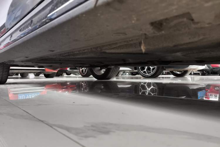 Used Mercedes-Benz GLA AMG 2017 Facelifted AMG GLA 45 4MATIC Right Side Sill