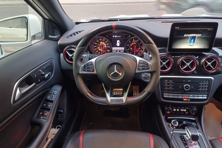 Used Mercedes-Benz GLA AMG 2017 Facelifted AMG GLA 45 4MATIC Steering Wheel