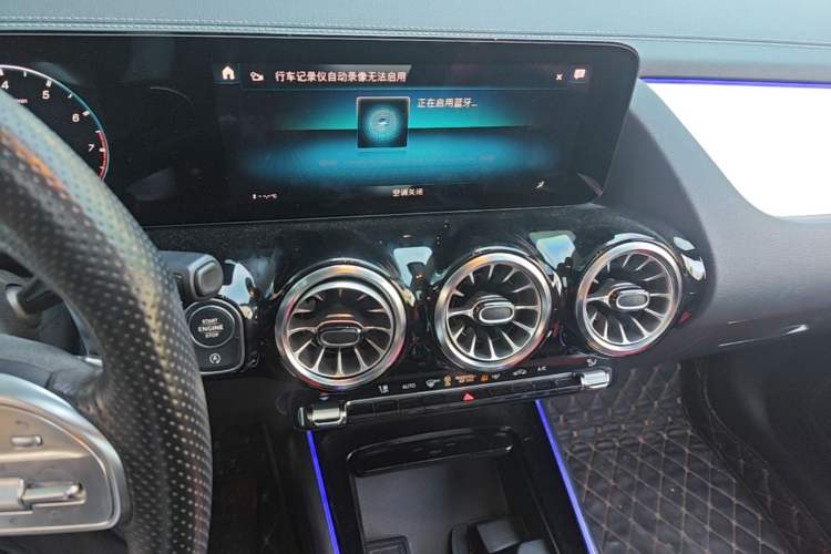 Used Mercedes-Benz GLA AMG 2021 AMG GLA 35 4MATIC Audio And AC Panel