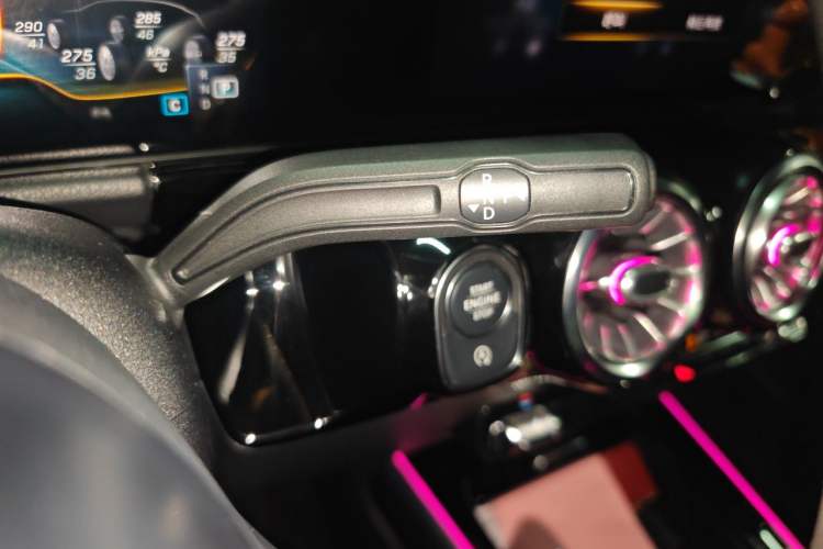 Used Mercedes-Benz GLA AMG 2021 AMG GLA 35 4MATIC Gear Lever