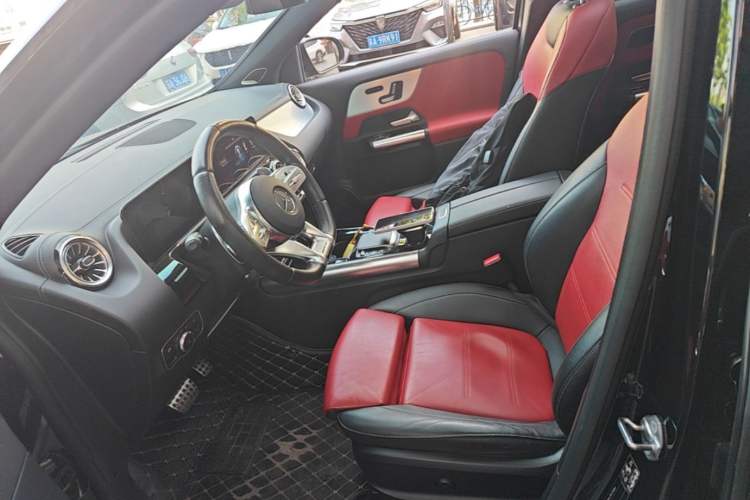 Used Mercedes-Benz GLA AMG 2021 AMG GLA 35 4MATIC Left Front Seat