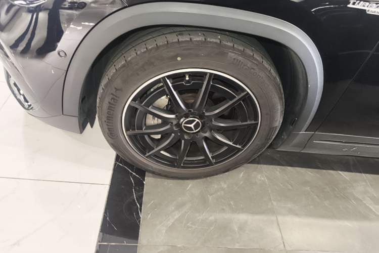 Used Mercedes-Benz GLA AMG 2021 AMG GLA 35 4MATIC Left Front Wheel Hub