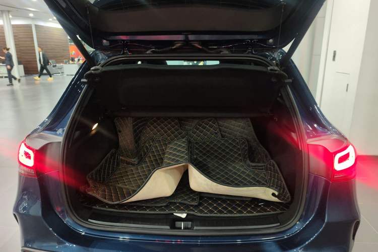 Used Mercedes-Benz GLA AMG 2021 AMG GLA 35 4MATIC Trunk