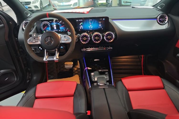 Used Mercedes-Benz GLA AMG 2021 AMG GLA 35 4MATIC Center Console