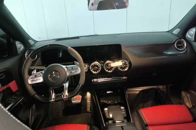 Used Mercedes-Benz GLA AMG 2021 AMG GLA 45 4MATIC+ Center Console