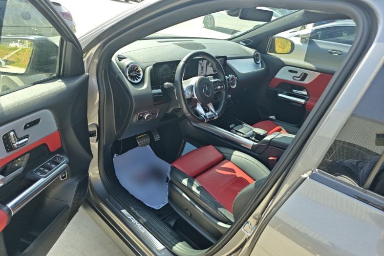 Used Mercedes-Benz GLA AMG 2021 AMG GLA 35 4MATIC Driver Seat