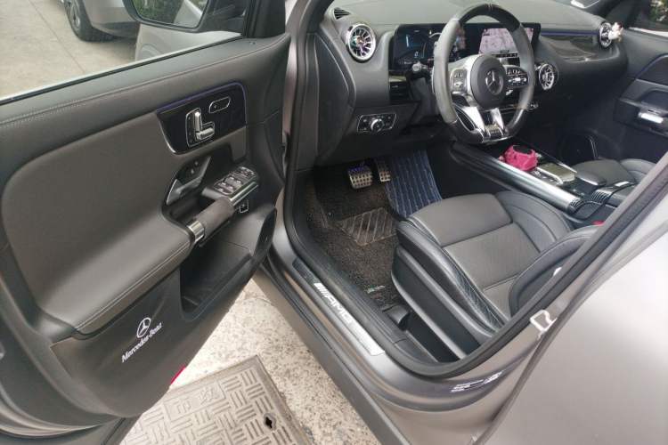 Used Mercedes-Benz GLA AMG 2021 AMG GLA 45 4MATIC+ Driver Seat