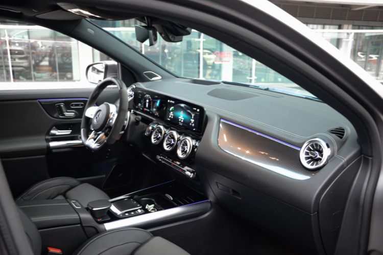 Used Mercedes-Benz GLA AMG 2021 AMG GLA 45 4MATIC+ Interior 12