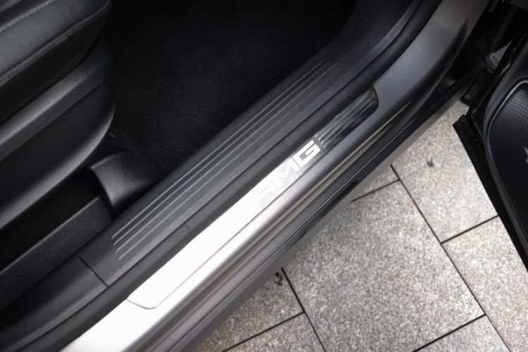 Used Mercedes-Benz GLA AMG 2021 AMG GLA 45 4MATIC+ Interior 13