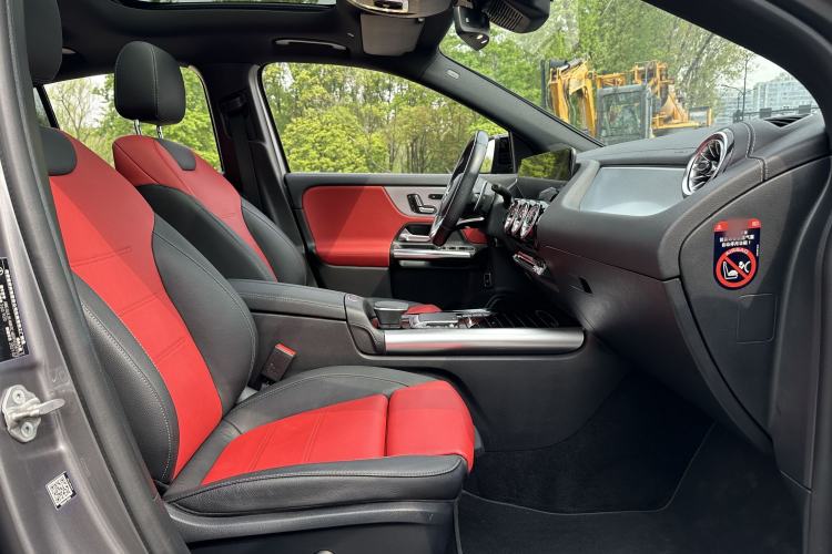 Used Mercedes-Benz GLA AMG 2021 AMG GLA 35 4MATIC Interior 2