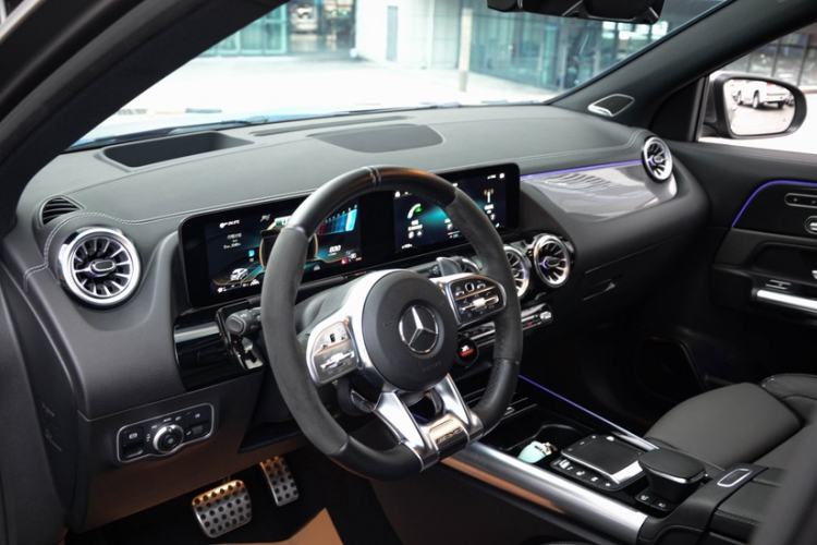 Used Mercedes-Benz GLA AMG 2021 AMG GLA 45 4MATIC+ Interior 3