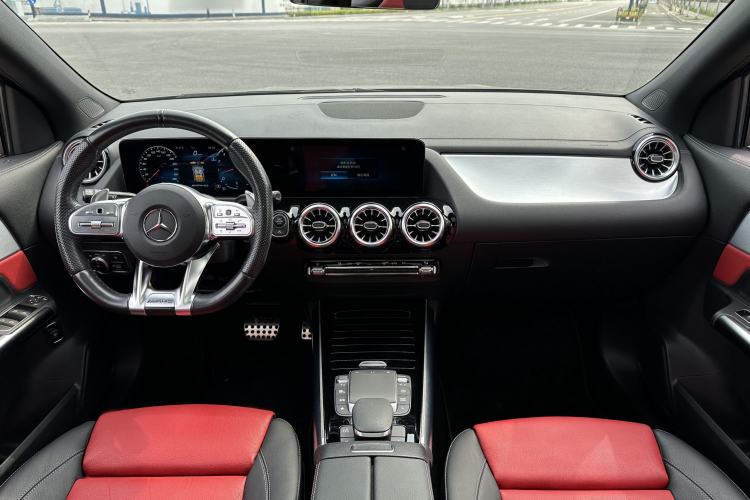 Used Mercedes-Benz GLA AMG 2021 AMG GLA 35 4MATIC Interior 5