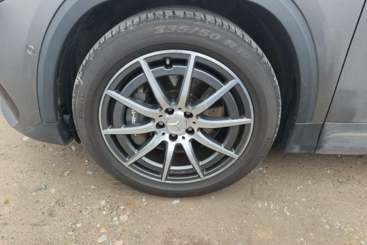 Used Mercedes-Benz GLA AMG 2021 AMG GLA 45 4MATIC+ Left Front Wheel Hub