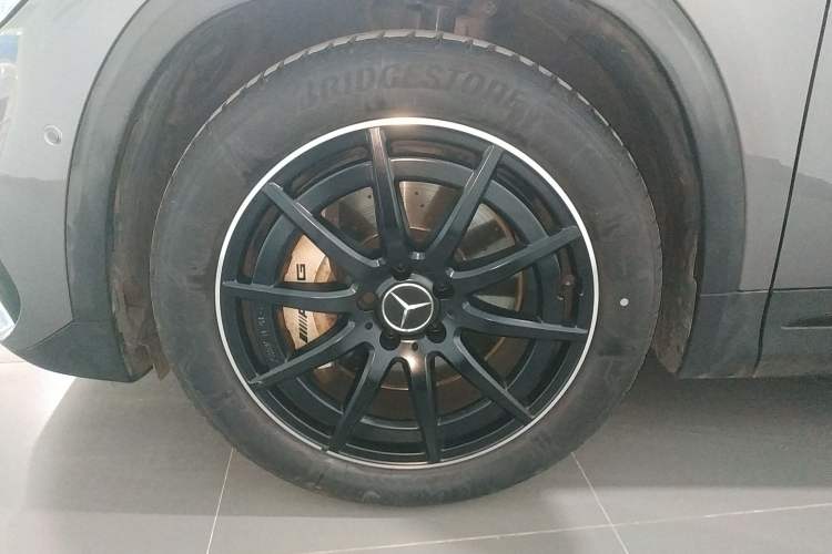 Used Mercedes-Benz GLA AMG 2021 AMG GLA 35 4MATIC Left Front Wheel Hub