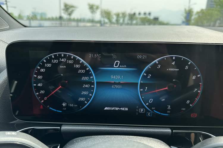 Used Mercedes-Benz GLA AMG 2021 AMG GLA 35 4MATIC Odometer Close Up