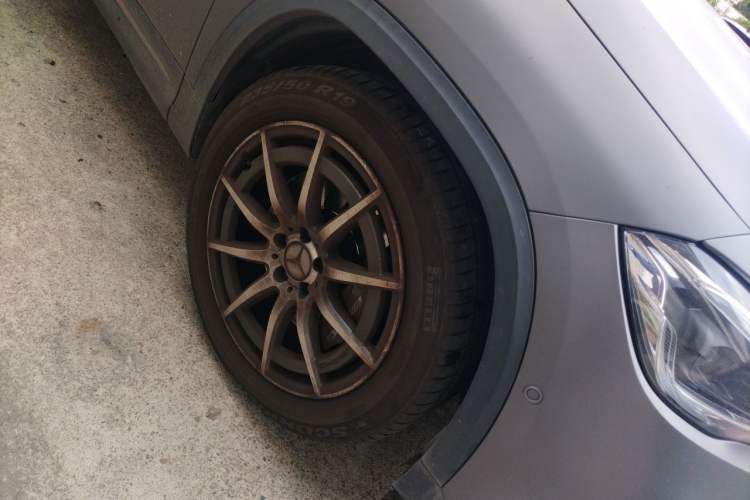 Used Mercedes-Benz GLA AMG 2021 AMG GLA 45 4MATIC+ Right Front Wheel Hub