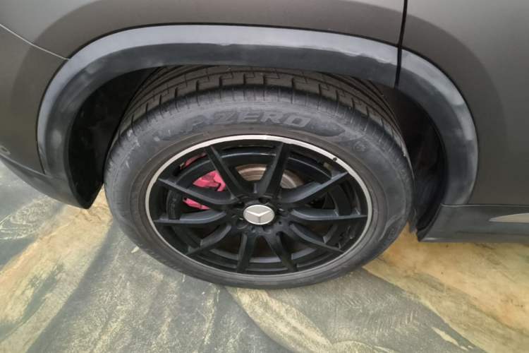 Used Mercedes-Benz GLA AMG 2021 AMG GLA 45 4MATIC+ Right Rear Wheel Hub