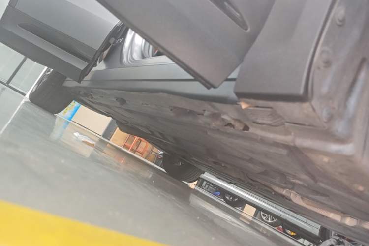 Used Mercedes-Benz GLA AMG 2021 AMG GLA 35 4MATIC Right Side Sill