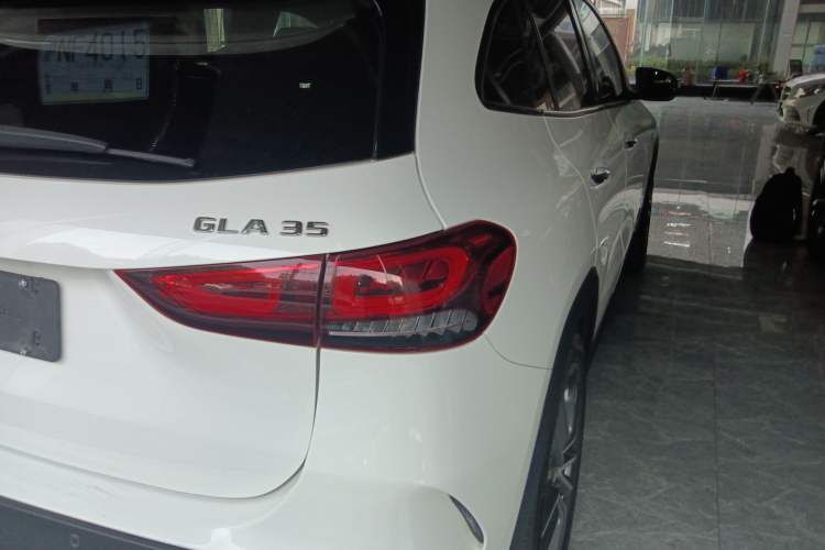 Used Mercedes-Benz GLA AMG 2021 AMG GLA 35 4MATIC Exterior 6