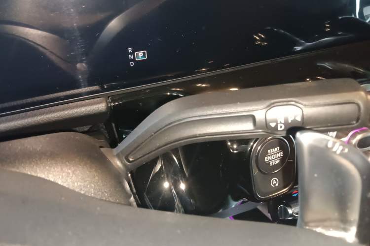 Used Mercedes-Benz GLA AMG 2021 AMG GLA 35 4MATIC Gear Lever