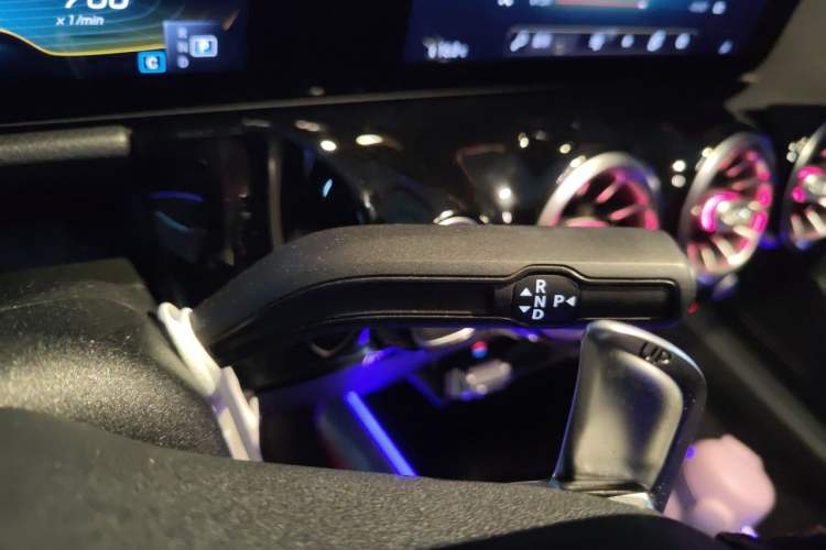 Used Mercedes-Benz GLA AMG  Gear Lever