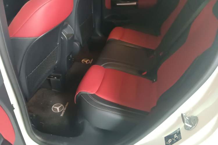 Used Mercedes-Benz GLA AMG 2021 AMG GLA 35 4MATIC Interior 4