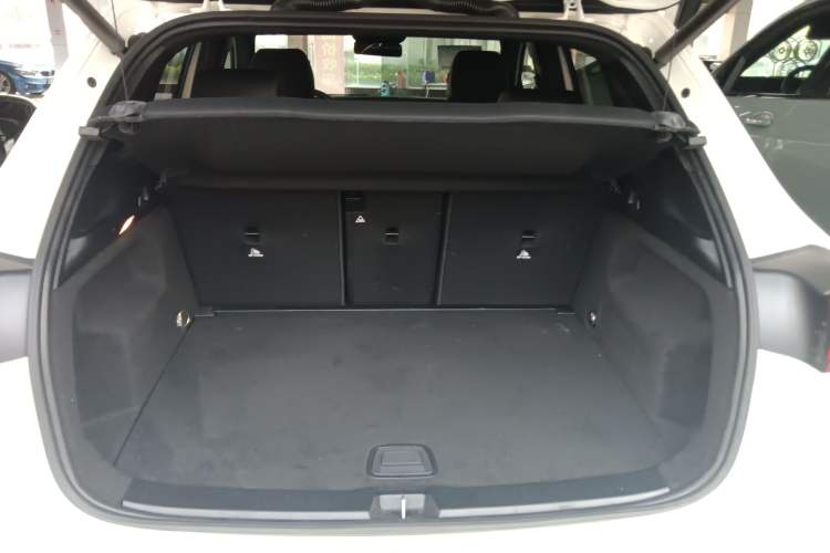 Used Mercedes-Benz GLA AMG 2021 AMG GLA 35 4MATIC Trunk