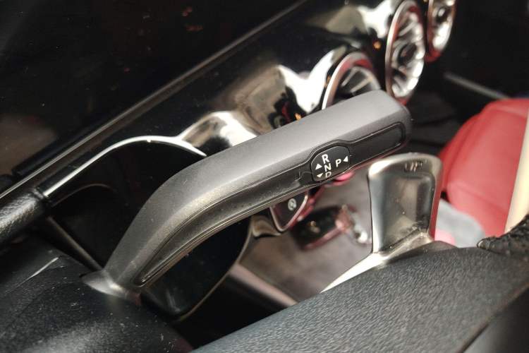 Used Mercedes-Benz GLA AMG 2022 AMG GLA 35 4MATIC Gear Lever