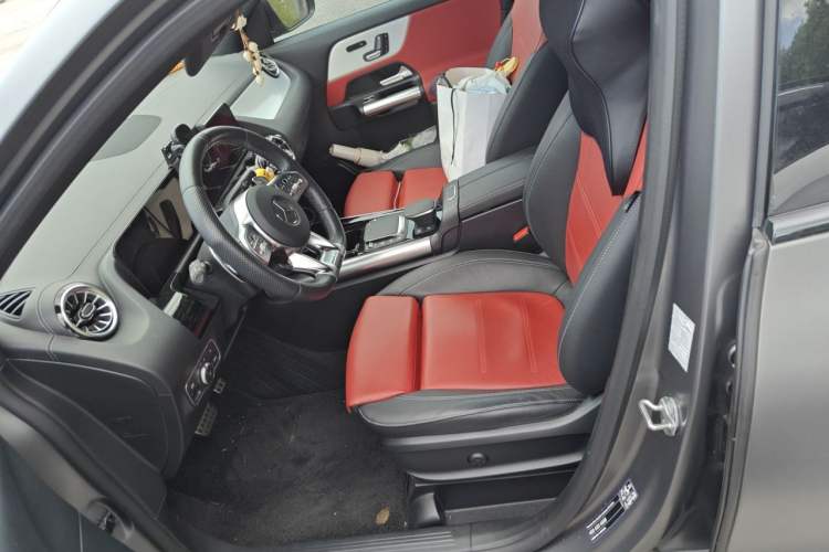 Used Mercedes-Benz GLA AMG 2022 AMG GLA 35 4MATIC Left Front Seat