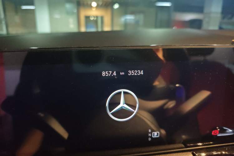 Used Mercedes-Benz GLA AMG 2022 AMG GLA 35 4MATIC Odometer Close Up