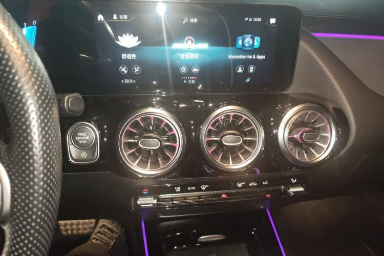 Used Mercedes-Benz GLA AMG 2022 AMG GLA 35 4MATIC Audio And AC Panel