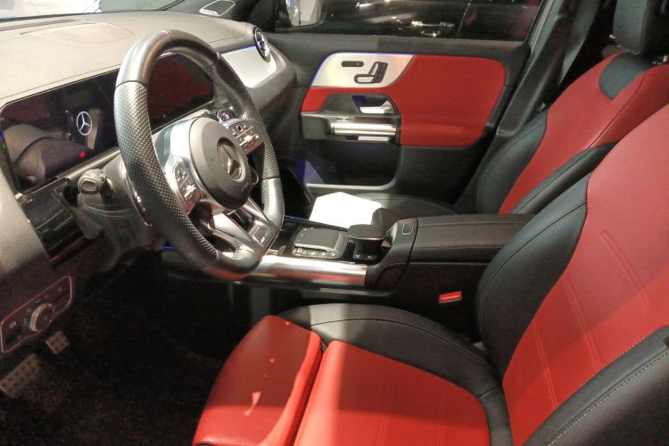 Used Mercedes-Benz GLA AMG 2022 AMG GLA 35 4MATIC Left Front Seat