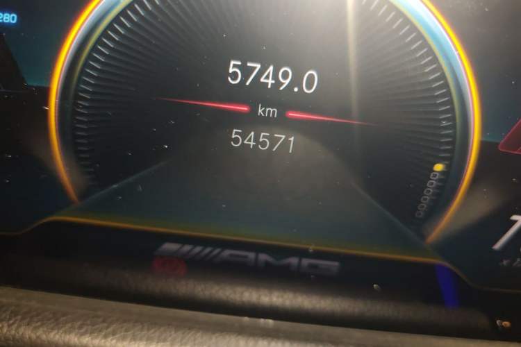 Used Mercedes-Benz GLA AMG 2022 AMG GLA 35 4MATIC Odometer Close Up