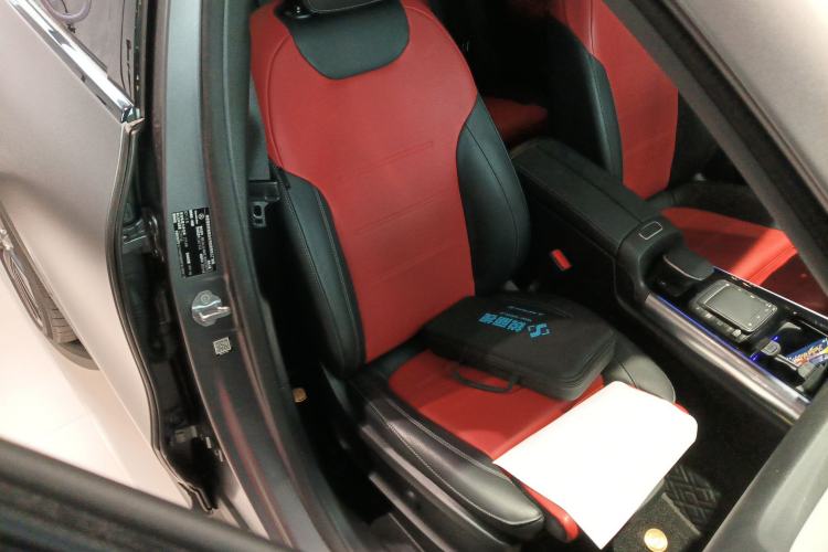 Used Mercedes-Benz GLA AMG 2022 AMG GLA 35 4MATIC Right Front Seat