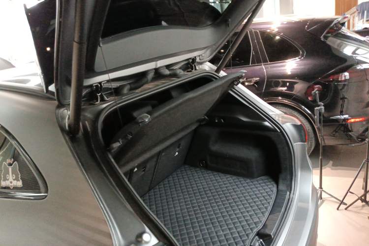 Used Mercedes-Benz GLA AMG 2022 AMG GLA 35 4MATIC Trunk