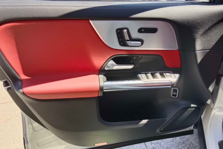 Used Mercedes-Benz GLA AMG 2022 AMG GLA 35 4MATIC Interior 3