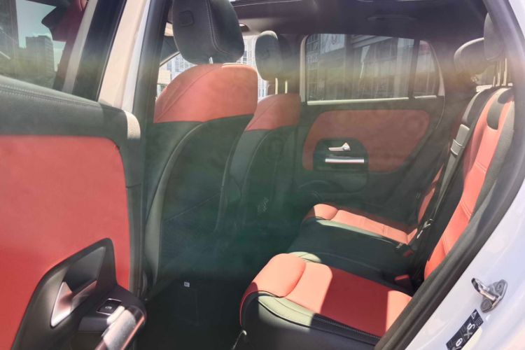 Used Mercedes-Benz GLA AMG 2022 AMG GLA 35 4MATIC Interior 7