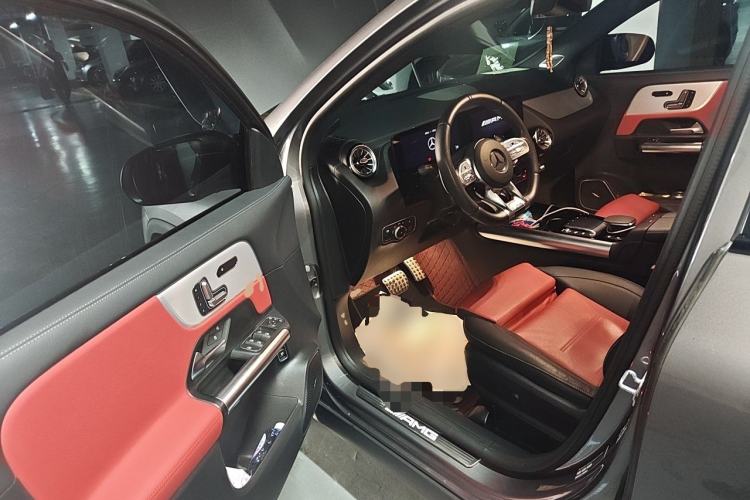 Used Mercedes-Benz GLA AMG 2023 AMG GLA 35 4MATIC Driver Seat