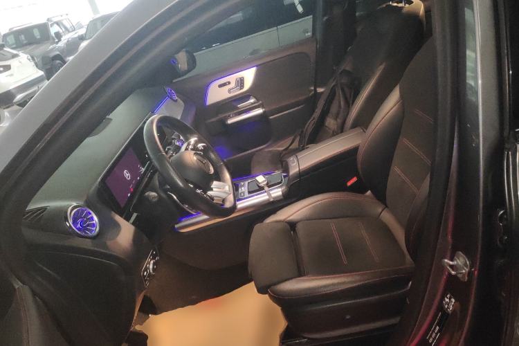Used Mercedes-Benz GLA AMG 2024 AMG GLA 35 4MATIC Left Front Seat