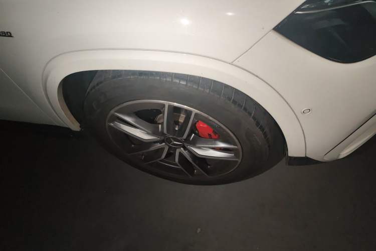 Used Mercedes-Benz GLA AMG 2024 AMG GLA 35 4MATIC Right Front Wheel Hub