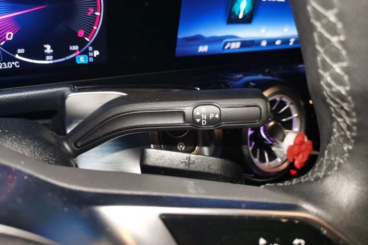 Used Mercedes-Benz GLB 2025 GLB 200 Dynamic Edition Gear Lever