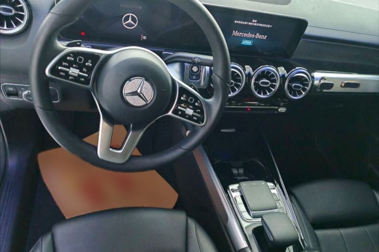 Used Mercedes-Benz GLB 2020 GLB 200 Stylish Edition Interior 1