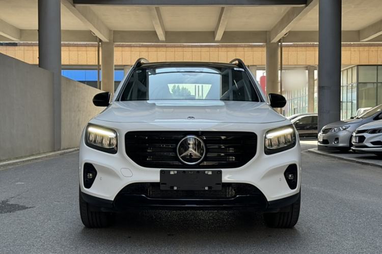 Used Mercedes-Benz GLB 2024 GLB 220 4MATIC Exterior 1