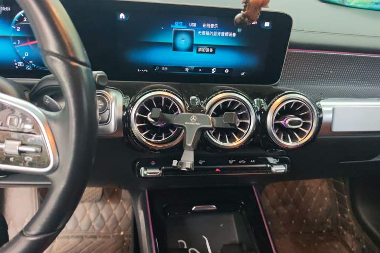 Used Mercedes-Benz GLB 2020 Facelift GLB 200 Fashion Edition Audio And AC Panel